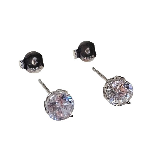 Sterling Silver 0.925 Stud Earring Cubic Zirconia Solitaire 6mm NWOT - Picture 1 of 6